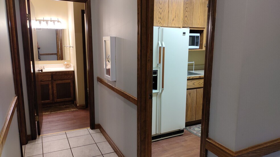 More Photos Of 715 Hobson Ave, Hot Springs National Park Office For Sale