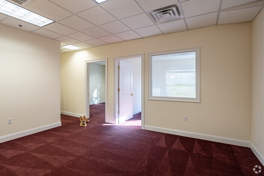 More Photos Of 45 Lyman St, Westborough Medical For Lease