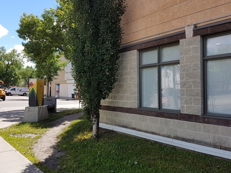 More Photos Of 8920 118 Av NW, Edmonton Apartments For Lease
