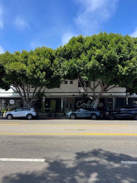 Primary Photo Of 1380 Main St, Venice Storefront Retail Office For Lease