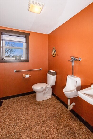 More Photos Of 93 Main St, Dresden Restaurant For Sale