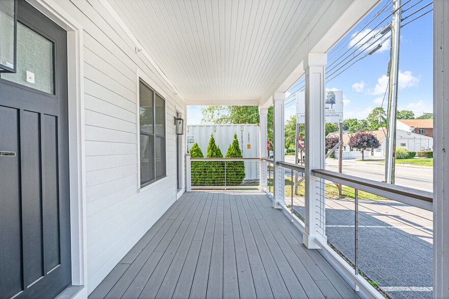 More Photos Of 44 Williams Ave, Mystic General Retail For Sale