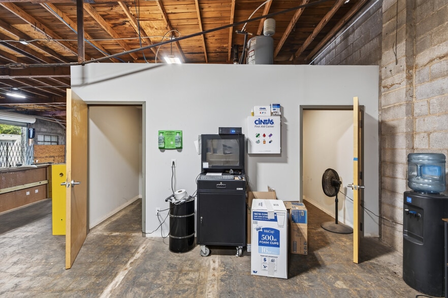 More Photos Of 3709A Dodds Ave, Chattanooga Manufacturing For Lease