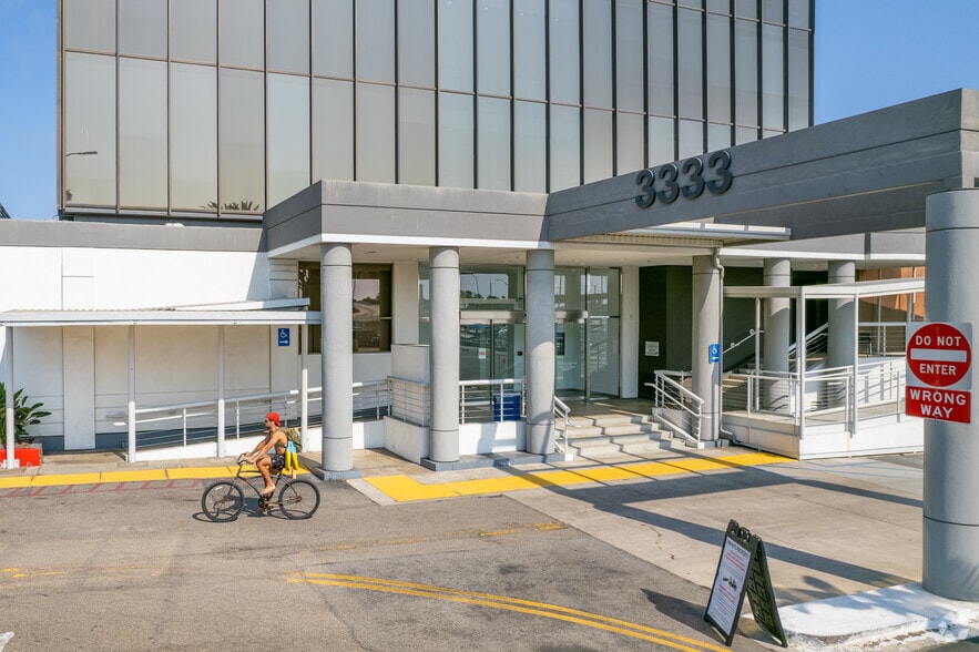 More Photos Of 3333 W Coast Hwy, Newport Beach Medical For Lease