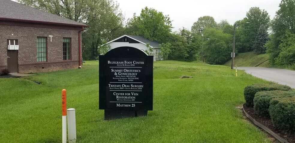 More Photos Of 1921 Leitchfield Rd, Owensboro Office For Lease