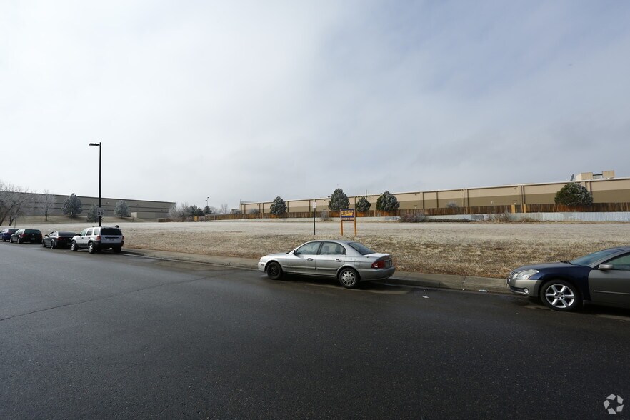 More Photos Of 880 S Blackhawk St, Aurora Land For Lease