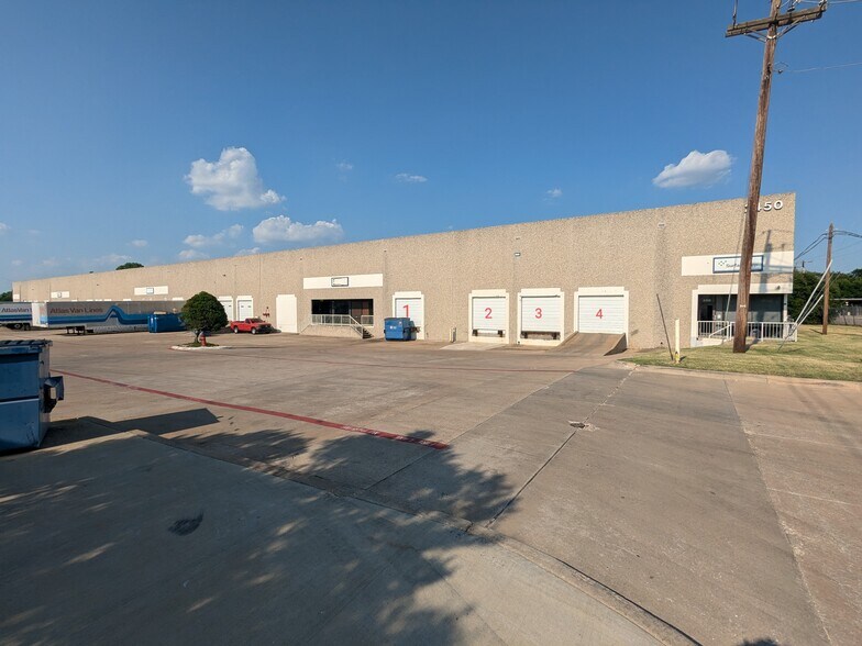 More Photos Of 2450 114th St, Grand Prairie Distribution For Lease