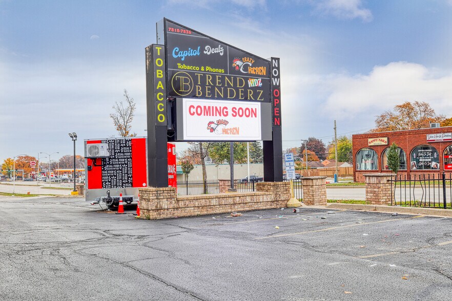 More Photos Of 7822 W Capitol Dr, Milwaukee Storefront For Sale