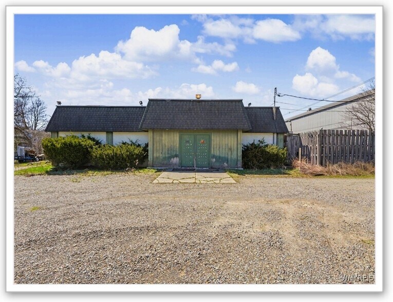 Primary Photo Of 24 E Dyke St, Wellsville Specialty For Sale