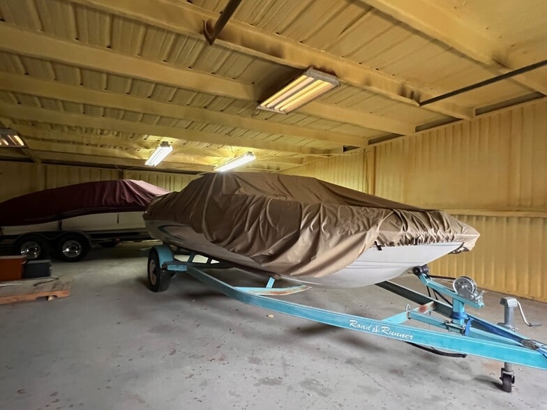 More Photos Of 7680 Highway 67, Comanche Office For Sale