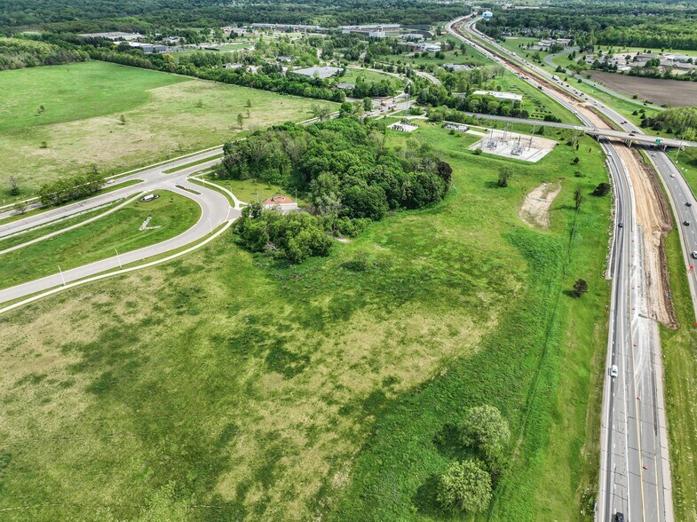 More Photos Of V/L Robert Jones way @ Stadium, Kalamazoo Land For Sale