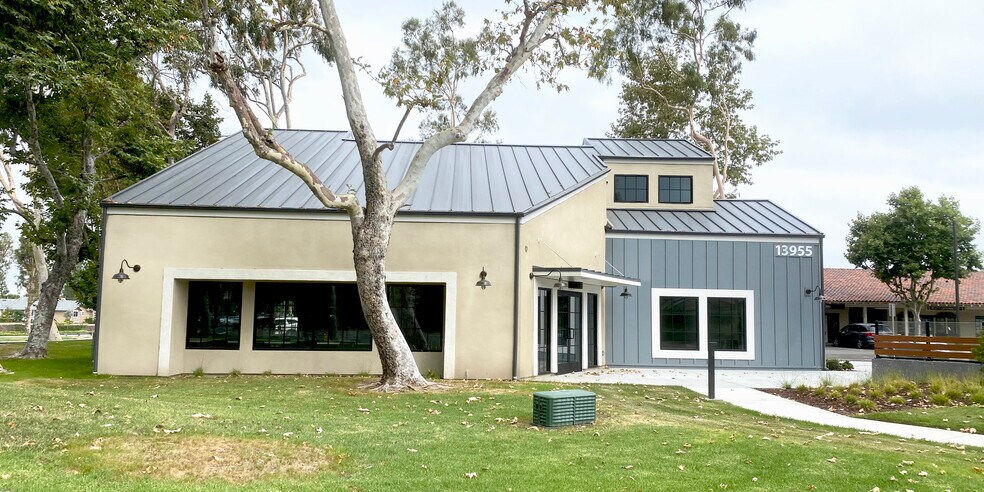 More Photos Of 13925 Yale Ave, Irvine Unknown For Lease