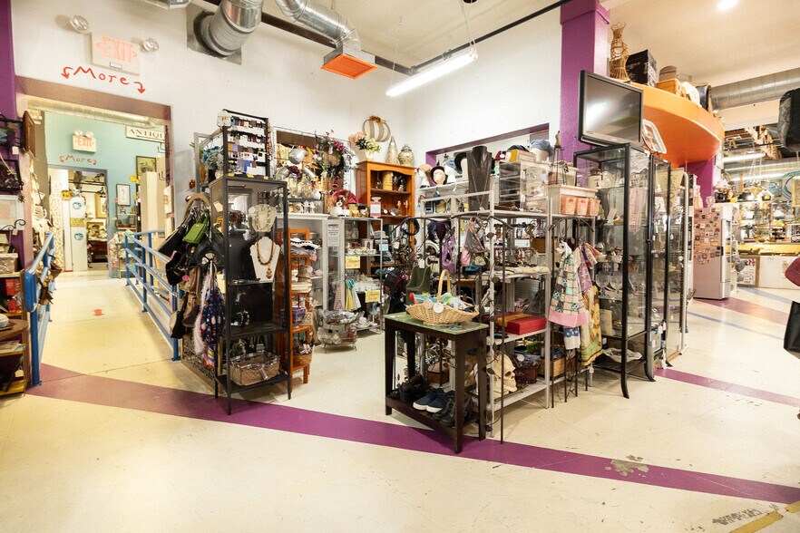 More Photos Of 1212 Wyoming St, Boulder City Storefront Retail Residential For Sale