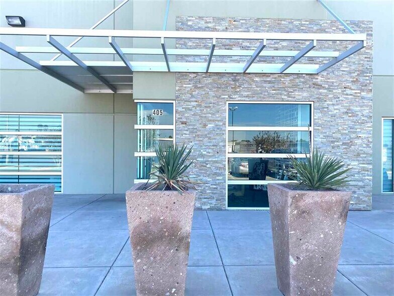 More Photos Of 405 Logistics, Laredo Industrial For Lease