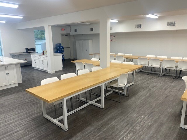 More Photos Of 12414 Dawn Rd, Houston Healthcare For Sale