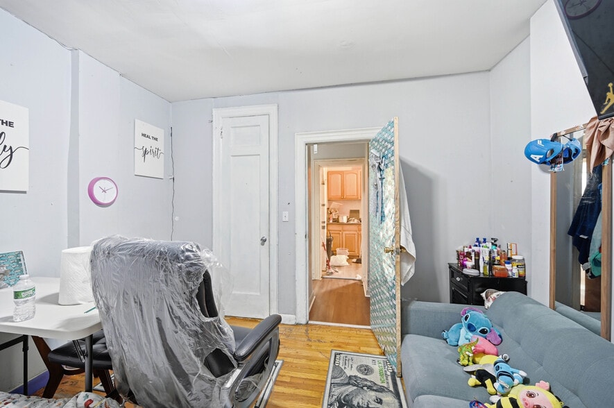 More Photos Of 2 Overlook Ter, Yonkers Apartments For Sale