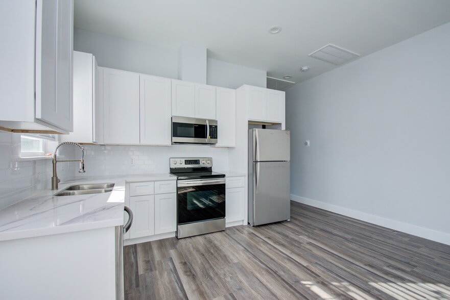 More Photos Of 2620 Delafield St, Houston Apartments For Sale