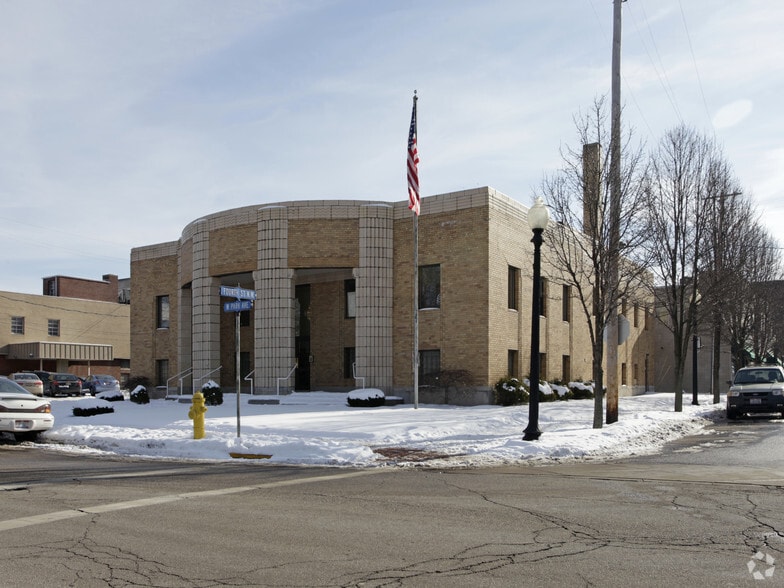 Primary Photo Of 542 W Park Ave, Barberton Lodge Meeting Hall For Sale