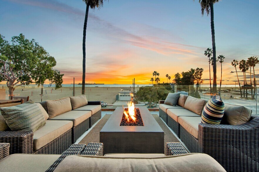 More Photos Of 5121 E Ocean Blvd, Long Beach Apartments For Sale