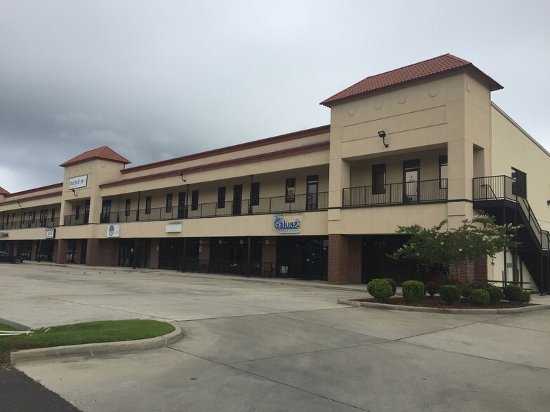 More Photos Of 40306 Highway 42, Prairieville Restaurant For Lease