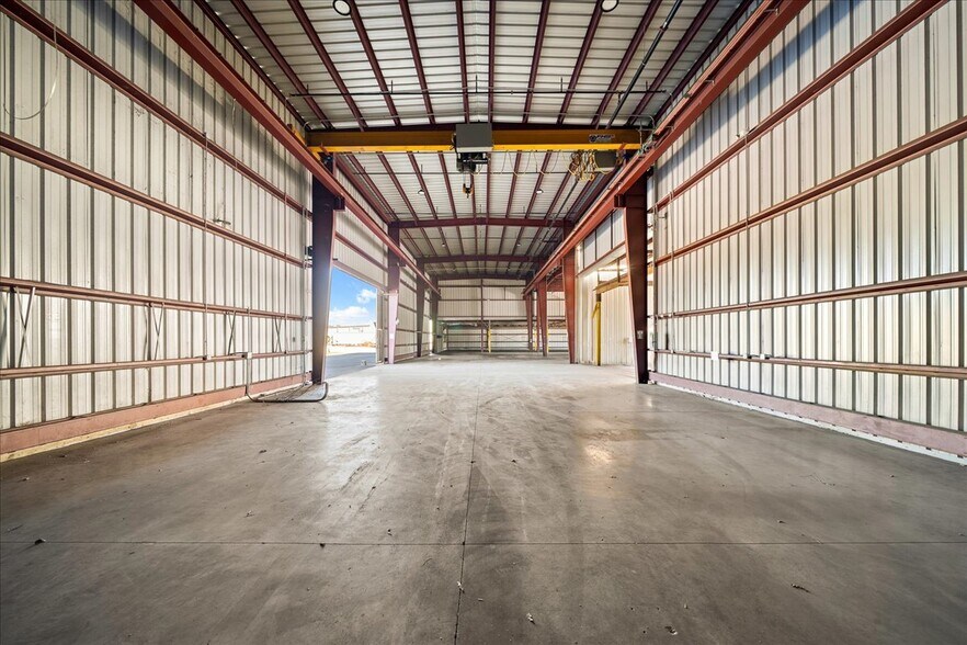 More Photos Of 1120 N Magnolia Ave, Ocala Warehouse For Lease