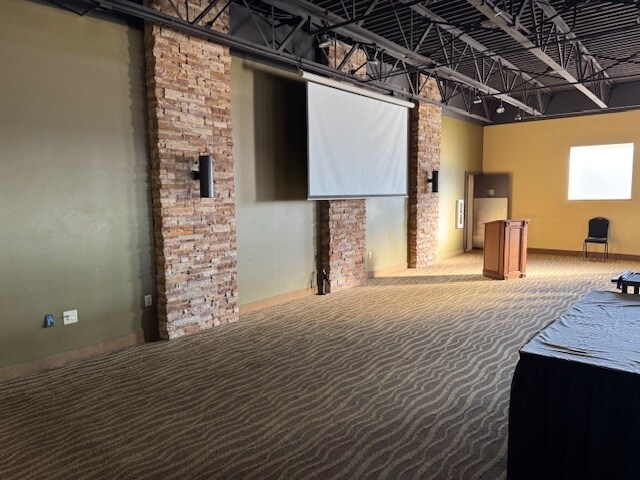 More Photos Of 12031 Lackland Rd, Saint Louis Hotel For Lease