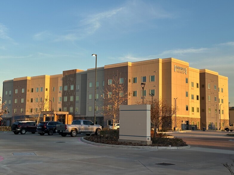 More Photos Of 13140 W FM 1960 Rd, Houston Hotel For Sale