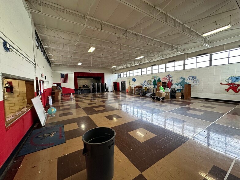 More Photos Of 1100 E Kearney St, Springfield Schools For Sale