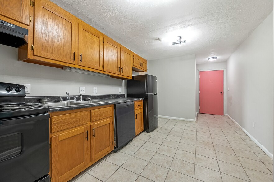 More Photos Of 522 N Main St, Hillsville Office Residential For Sale