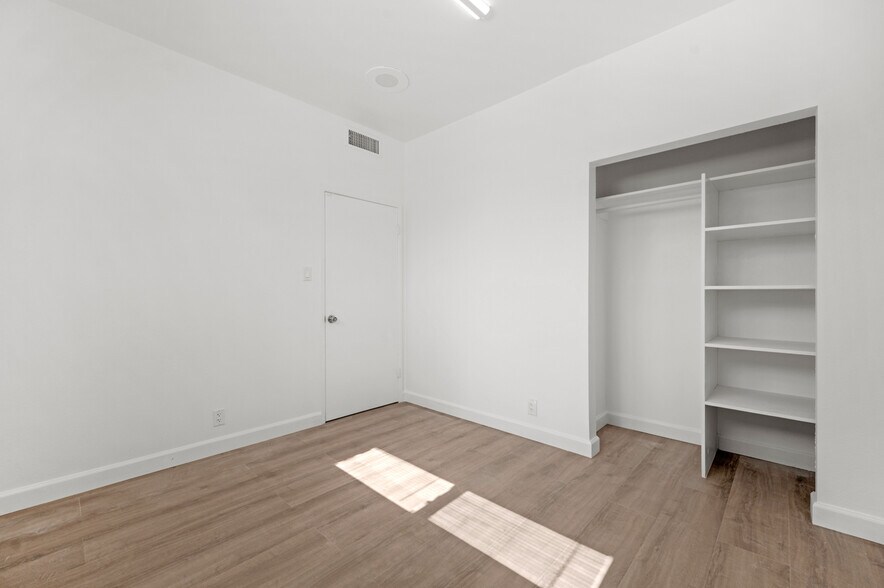 More Photos Of 1215-1239 Rose Ave, Selma Medical For Lease