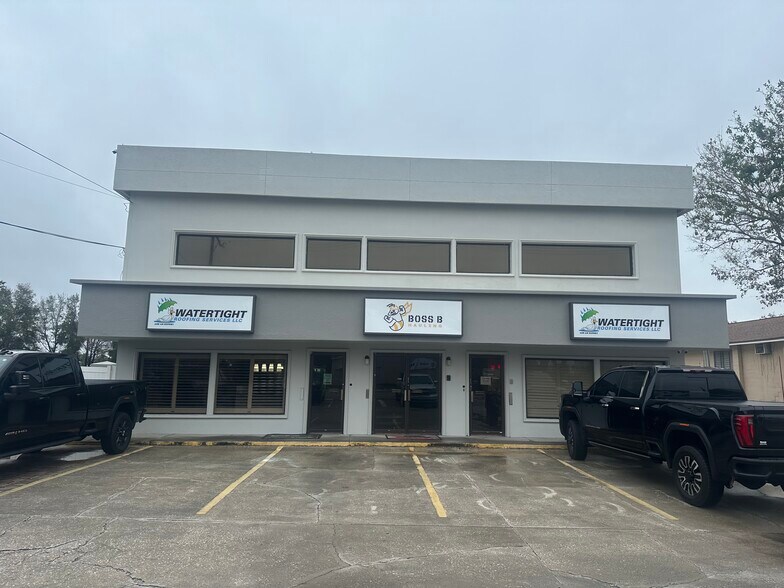 Primary Photo Of 14409 N Nebraska Ave, Tampa Convenience Store For Lease