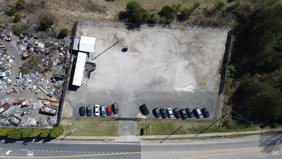 More Photos Of 1155 S Main St, Clover Auto Dealership For Lease