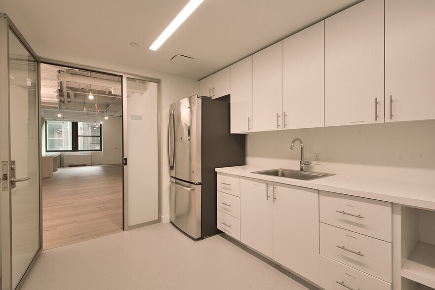More Photos Of 156 William St, New York Medical For Lease