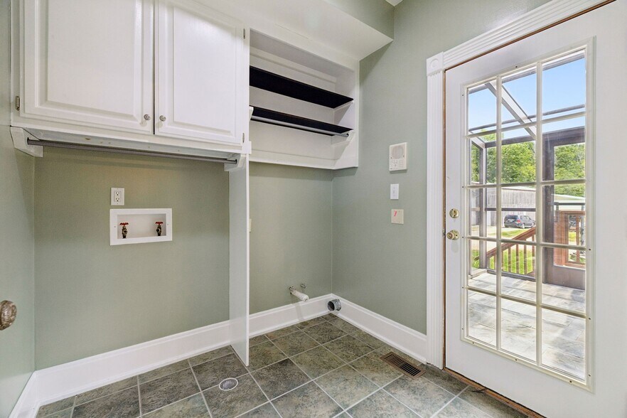 More Photos Of 1374 Peter Pond Rd, Ashland City Lodge Meeting Hall For Sale