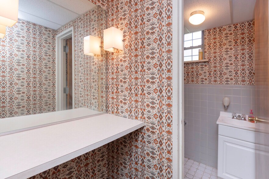 More Photos Of 253 Garth Rd, Scarsdale Medical For Sale