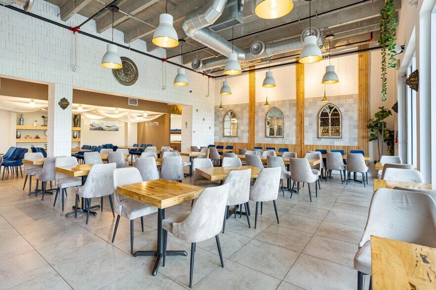 More Photos Of 5840 SW 71st St, South Miami Restaurant For Sale