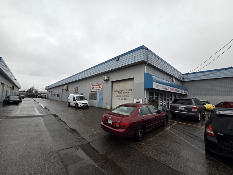 More Photos Of 20081-20091 Industrial Ave, Langley Warehouse For Lease