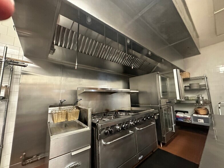 More Photos Of 37 N 27th St, San Jose Lodge Meeting Hall For Sale