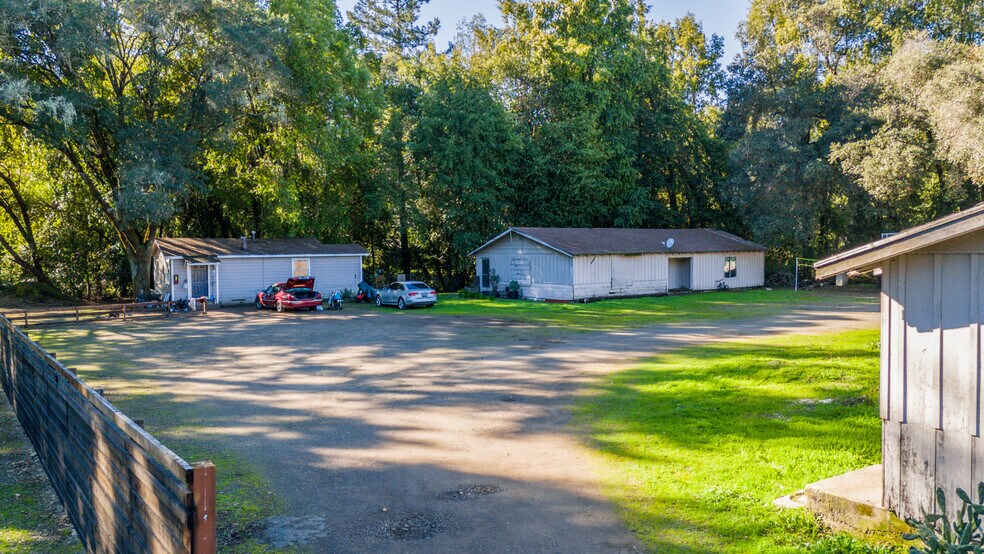 More Photos Of 8660-8684 Highway 128 Hwy, Philo Flex For Sale