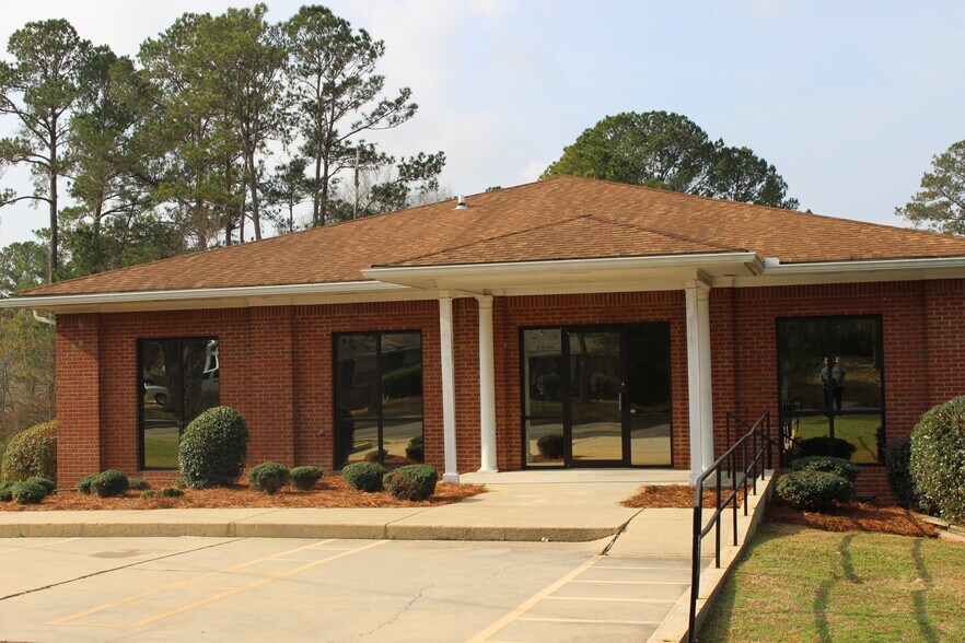 Primary Photo Of 5000 W 4th St, Hattiesburg Medical For Lease