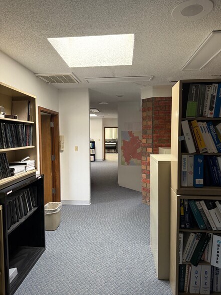 More Photos Of 1604 S 21st St, Colorado Springs Office For Sale