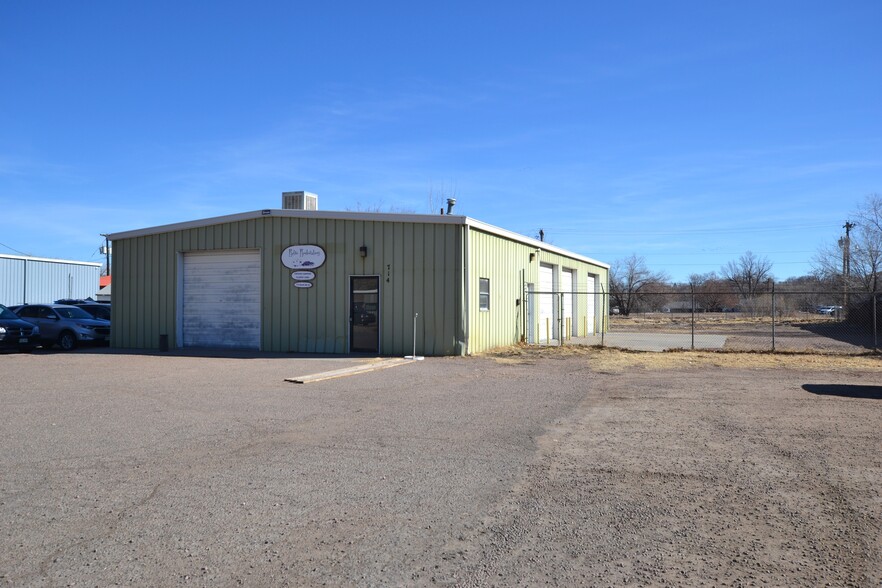 Primary Photo Of 714 S 8th St, Canon City Office For Sale