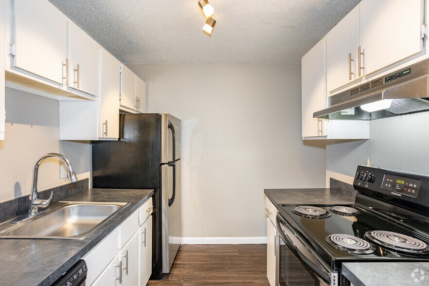 More Photos Of 1852 S Wadsworth Blvd, Lakewood Apartments For Sale