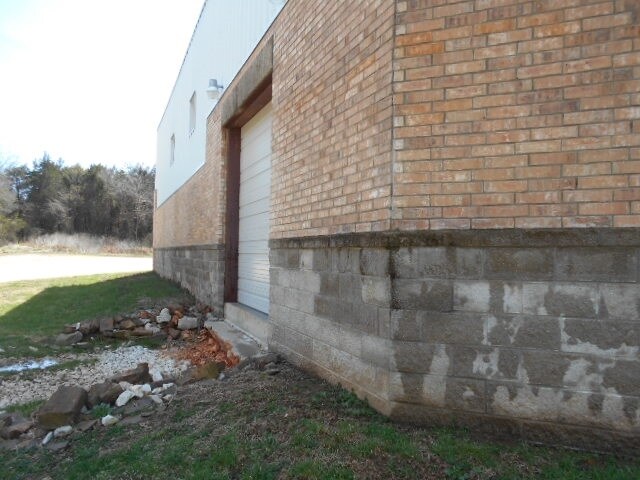 More Photos Of 10504 N Highway 265, Fayetteville Warehouse For Sale