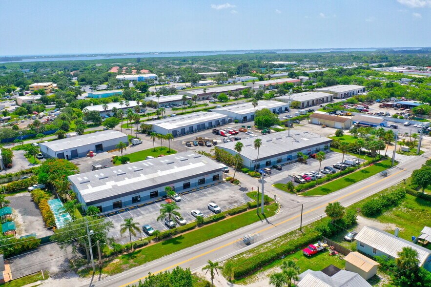 More Photos Of 672 Old Dixie Hwy, Vero Beach Unknown For Lease