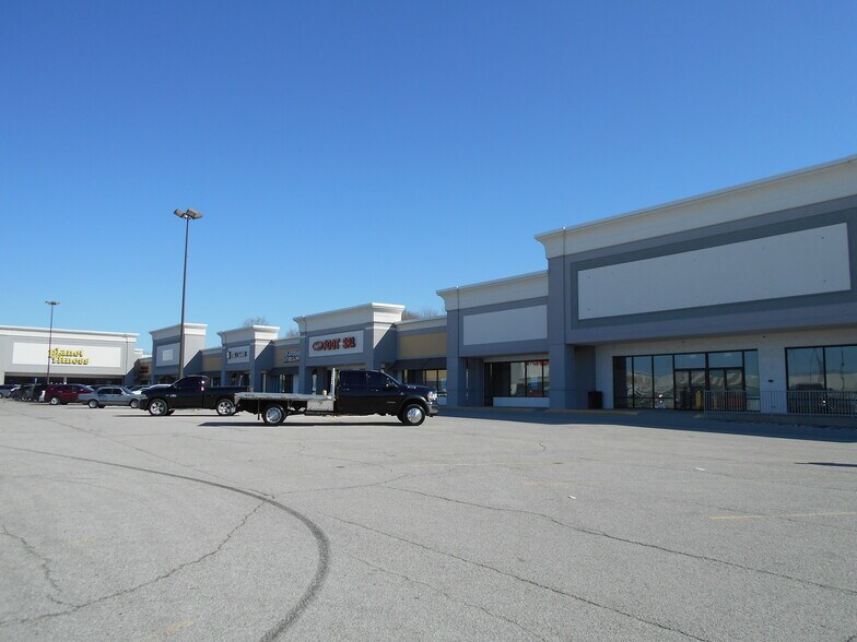 More Photos Of 2130-2166 E Markland Ave, Kokomo Unknown For Lease