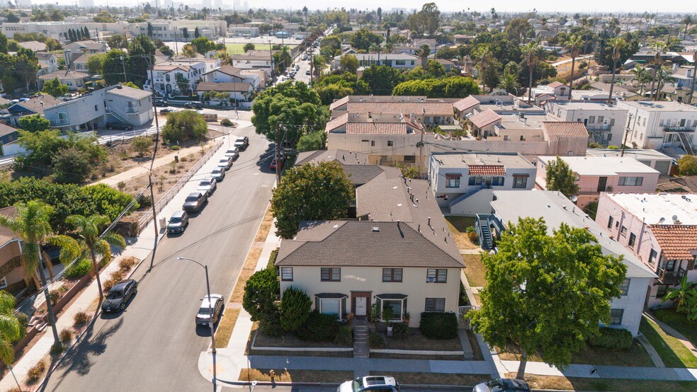 Primary Photo Of 807 Belmont Ave, Long Beach Apartments For Sale