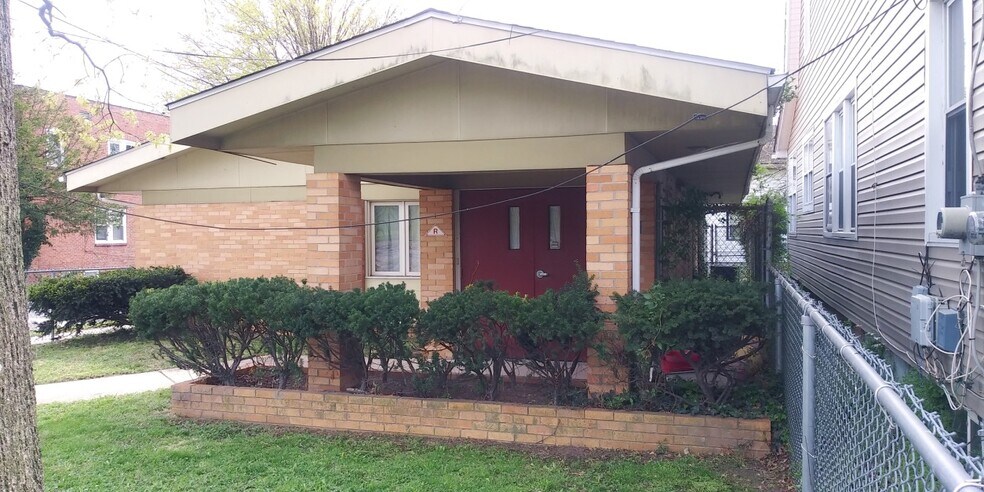 More Photos Of 671 Pennington Ave, Trenton Office For Sale