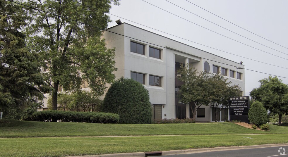 More Photos Of 5810 78th St W, Bloomington Office For Lease