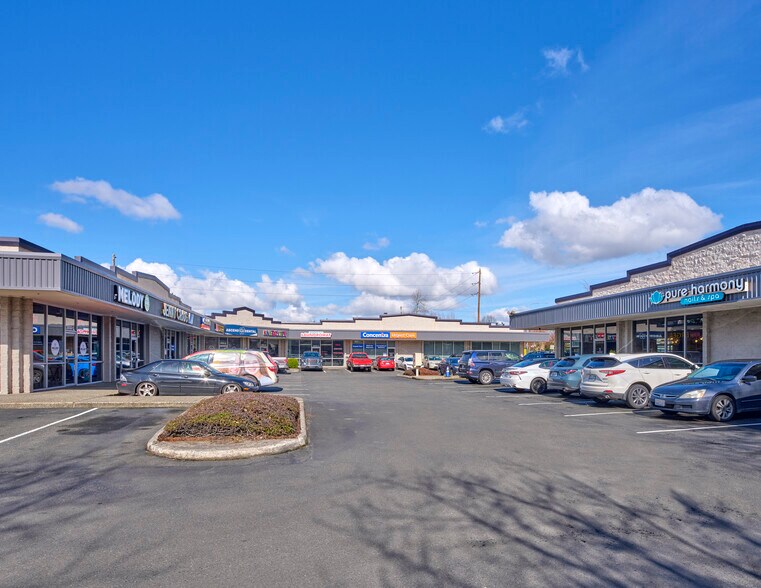 More Photos Of 3850 S Meridian, Puyallup Storefront For Lease
